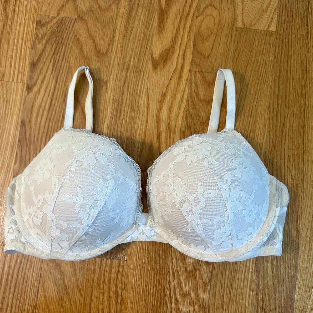 36D Victoria’s Secret Bra